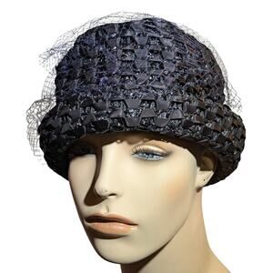 Vintage 50s Black Cellulose Woven Cloche Hat Veiled Mid-Century Mod MCM Bucket